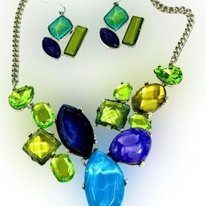 NECKLACE EARRING 2pc. SET Bib Statement Necklace Silvertone Blue & Green Stones